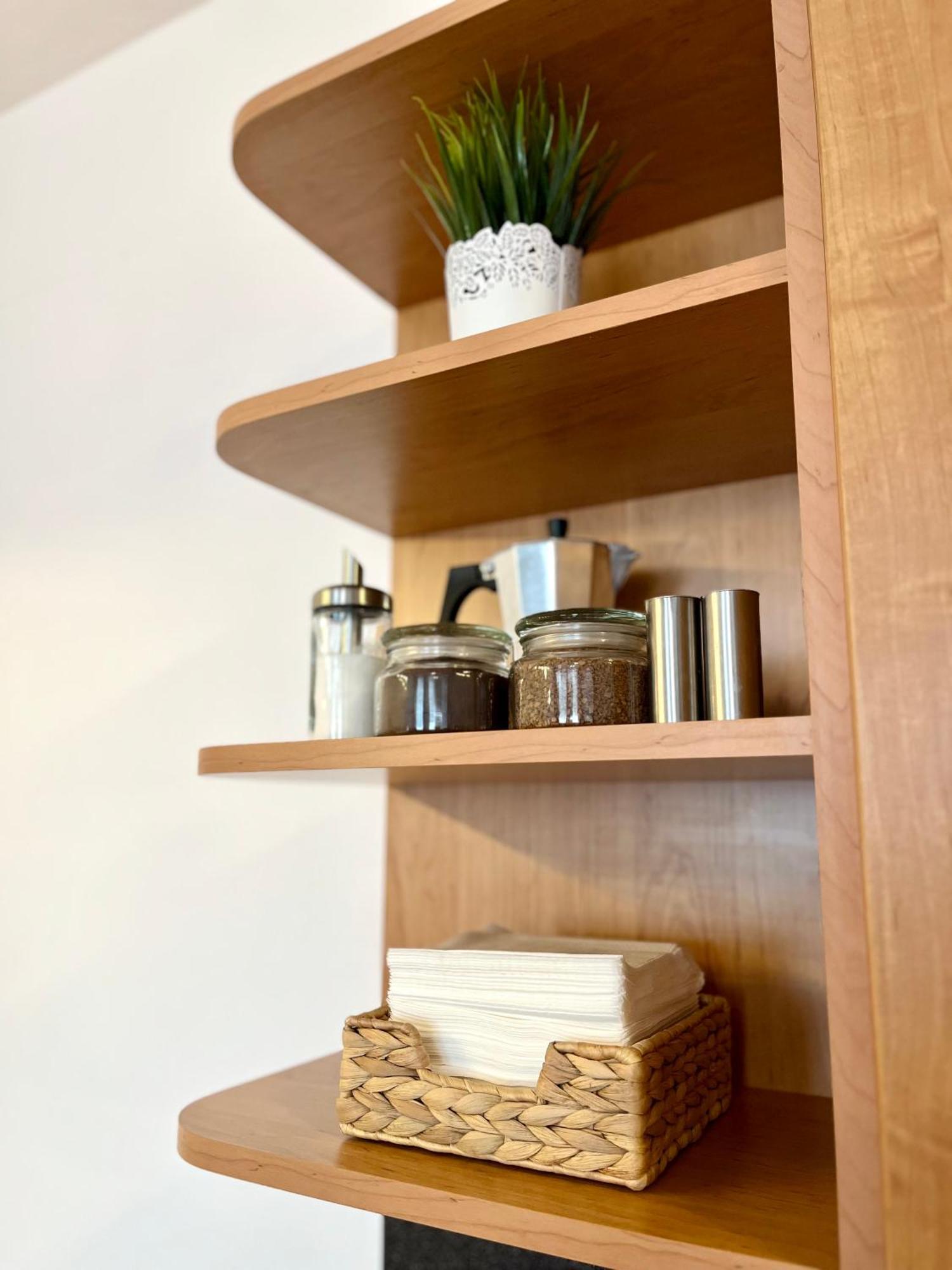 Apartment Tina - Old Town, Ac, Free Private Parking Bratislava Buitenkant foto