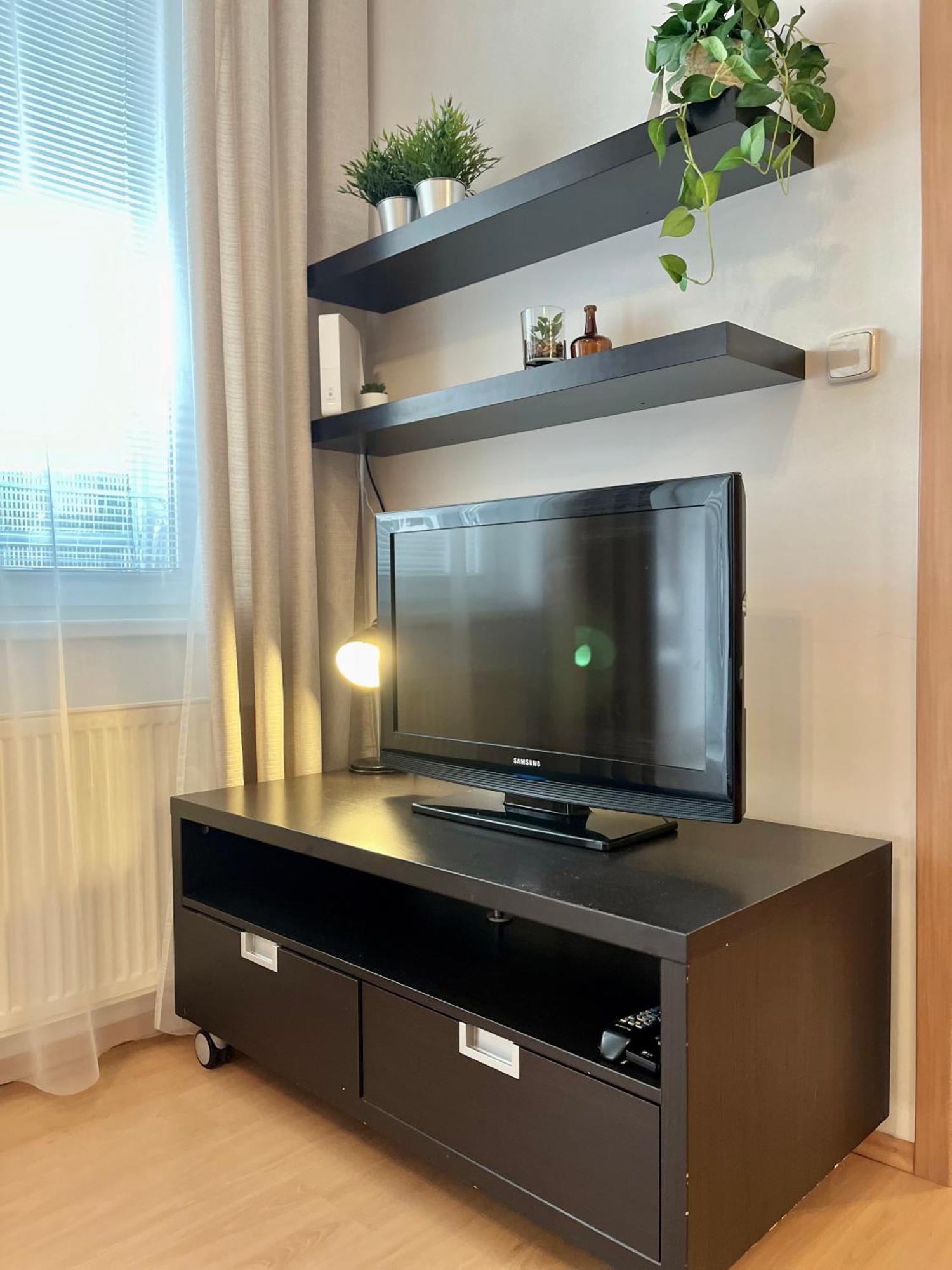 Apartment Tina - Old Town, Ac, Free Private Parking Bratislava Buitenkant foto