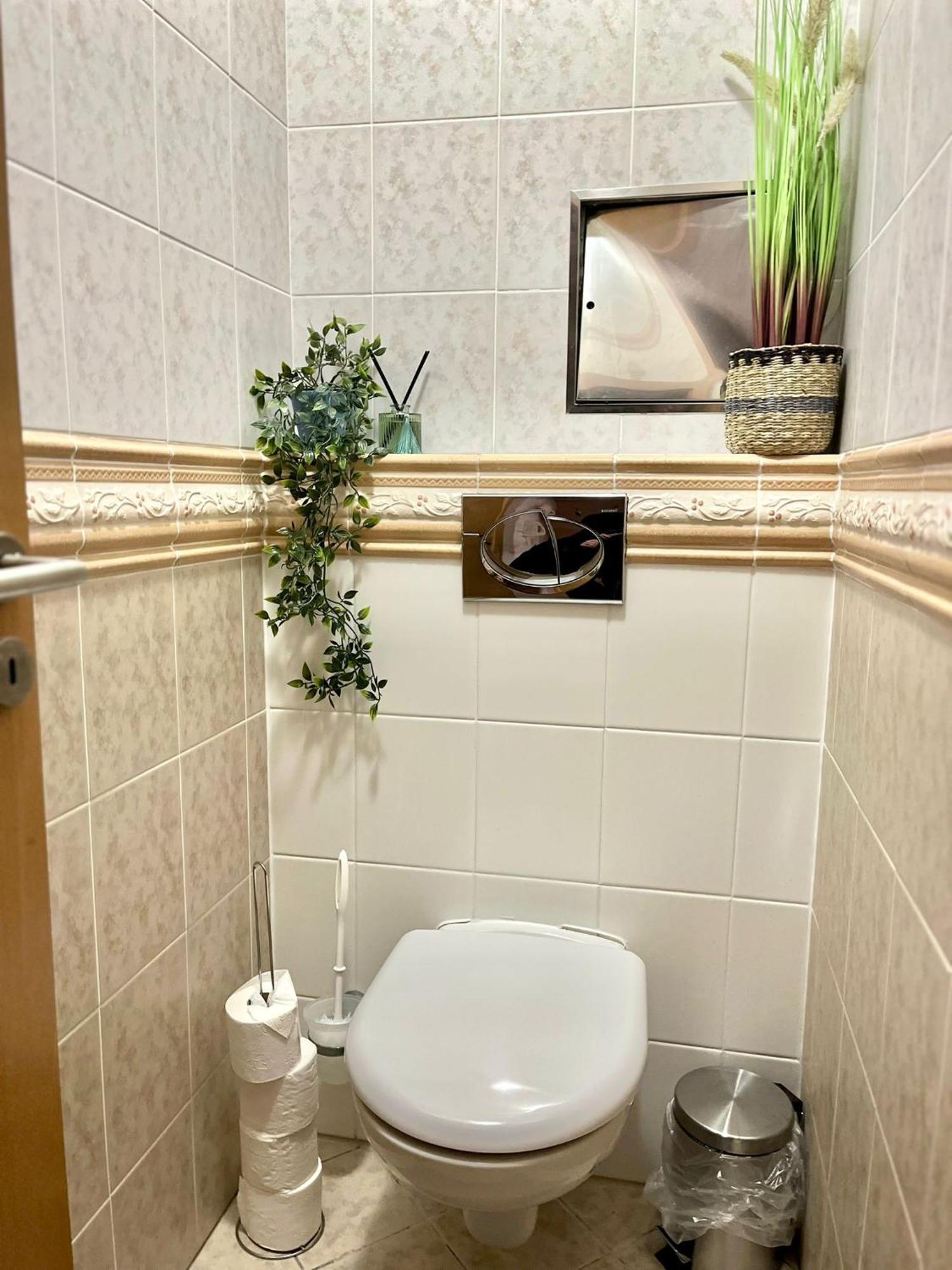 Apartment Tina - Old Town, Ac, Free Private Parking Bratislava Buitenkant foto